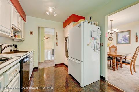 10 Iris Dr, Jackson, NJ 08527 photo 17