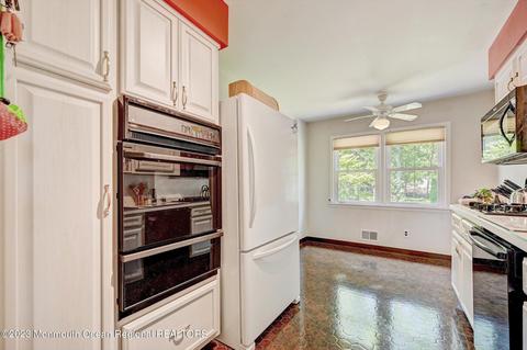 10 Iris Dr, Jackson, NJ 08527 photo 18