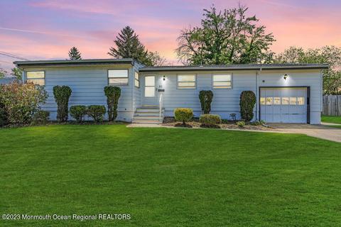 80 Fleetwood Dr, Hazlet, NJ 07730