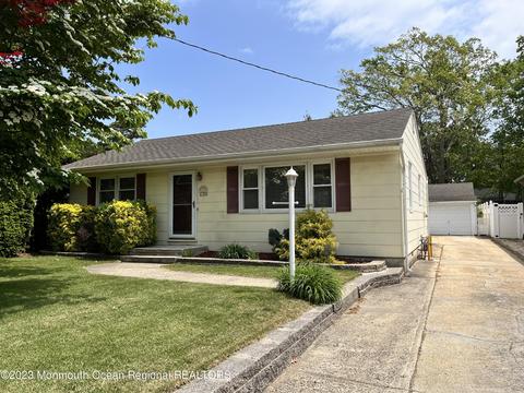 620 Mistletoe Ave, Point Pleasant, NJ 08742
