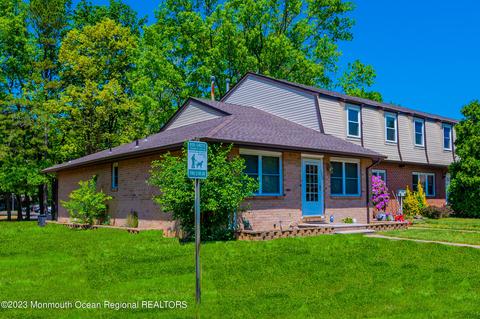 1204 Rozbern Ct, Brick, NJ 08724