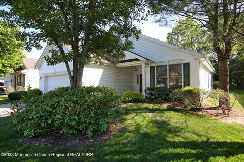 19 Doral Way, Neptune Township, NJ 07753
