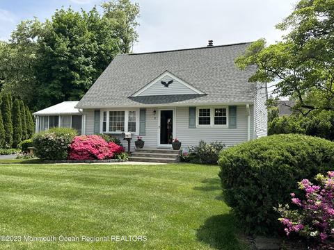 8 Kenmore Rd, Pompton Plains, NJ 07444