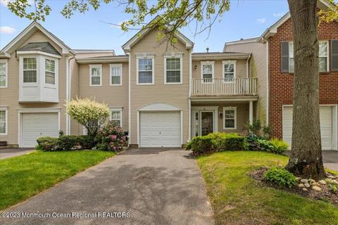 64 Picket Pl #1000, Freehold, NJ 07728