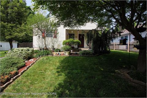 3 E St, Freehold, NJ 07728