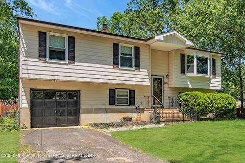 676 W Commodore Blvd, Jackson, NJ 08527 photo 3