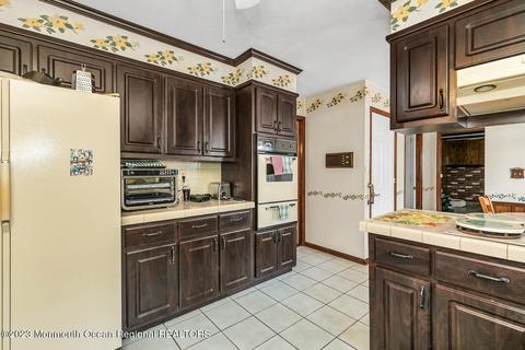 618 Rolling Hills Dr, Brick, NJ 08724 photo 10