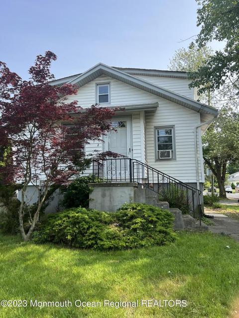 712 Talmadge Ave, Oakhurst, NJ 07755