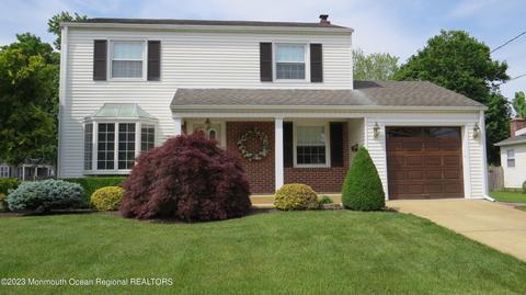 1 Briar Rd, Freehold, NJ 07728