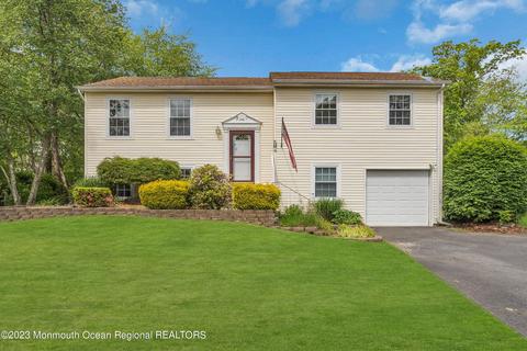 316 Barcelona Dr, Toms River, NJ 08753