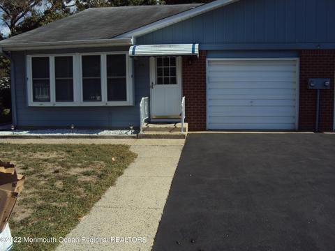 67 Franklin Ln #A, Whiting, NJ 08759