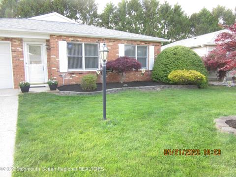 83 N Lauren Ln, Brick, NJ 08723