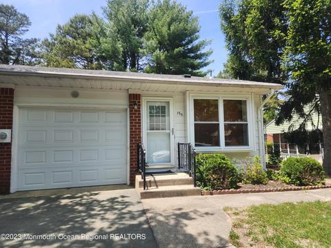 76 Yorktowne Pkwy #B, Whiting, NJ 08759