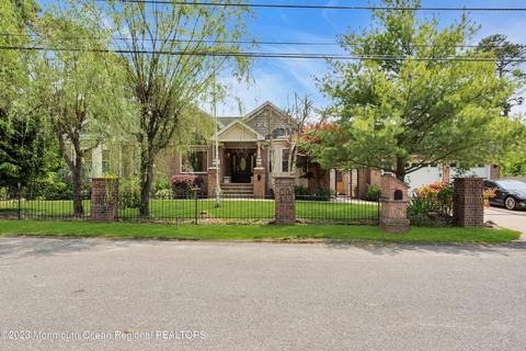 716 11th Ave, Toms River, NJ 08757