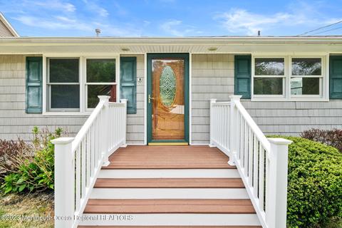 4 Beacon Dr, Waretown, NJ 08758 photo 13