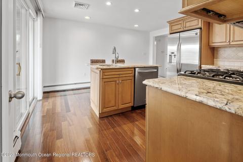 4 Beacon Dr, Waretown, NJ 08758 photo 28