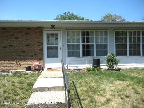 54 Edinburgh Ln # C, Manchester, NJ 08759