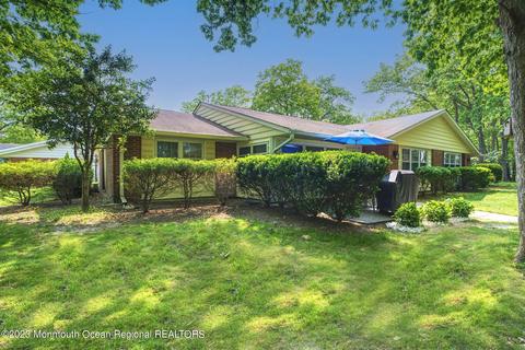 201 Buckingham Dr # a, Lakewood, NJ 08701