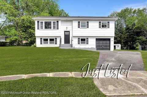 5 Fir Ct, Jackson, NJ 08527
