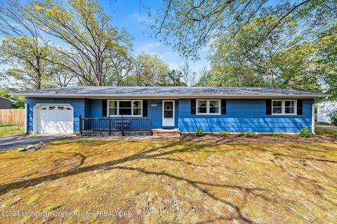 388 Constitution Dr, Forked River, NJ 08731