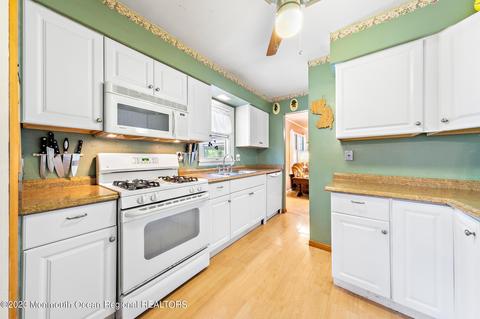 388 Constitution Dr, Forked River, NJ 08731 photo 9
