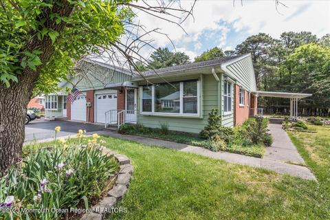 12 B Franklin Ln, Whiting, NJ 08759