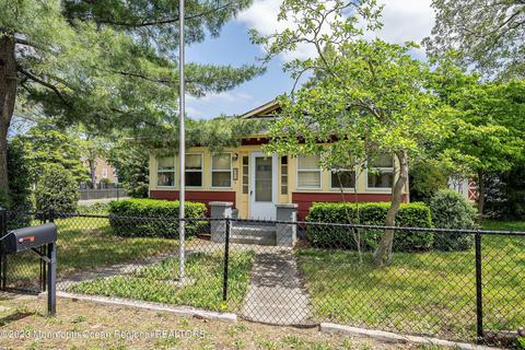 501 Capstan Ave, Beachwood, NJ 08722