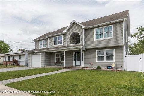 505 Oak St, Lakehurst, NJ 08733