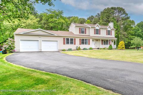 10 Dolphin Ct, Jackson, NJ 08527
