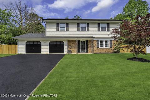 5 Pittsfield Rd, Howell, NJ 07731