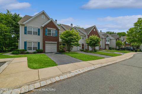 28 Painted Wagon Rd, Holmdel, NJ 07733