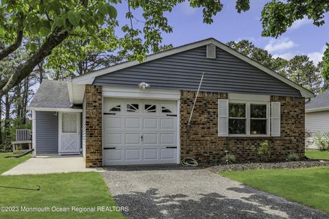 48 Jetty Ct, Brick, NJ 08723