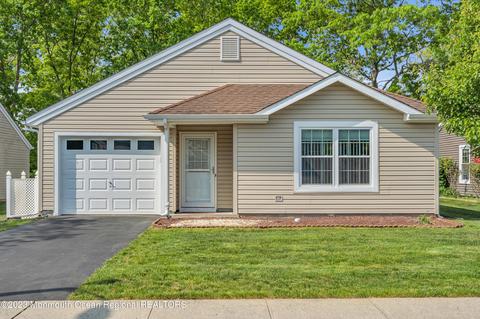 54 Dogwood Dr, Barnegat, NJ 08005