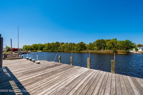 630 Fairview Ln, Forked River, NJ 08731 photo 2