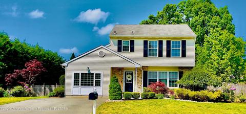 9 Scarlet Ln, Howell, NJ 07731