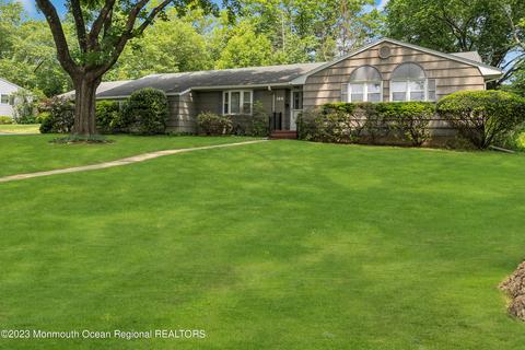 188 Spruce Dr, Shrewsbury, NJ 07702
