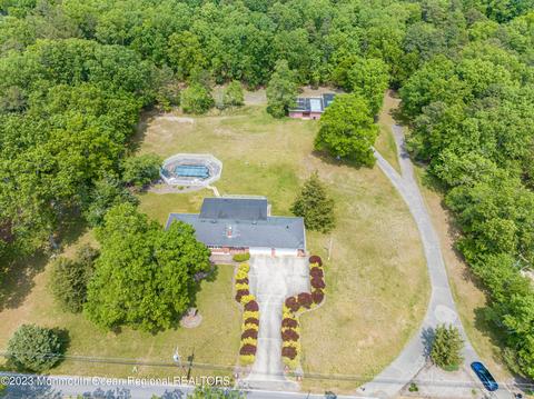 291 Clearstream Rd, Jackson, NJ 08527 photo 4