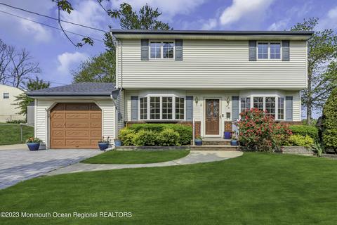 29 Jacob St, Old Bridge, NJ 08857