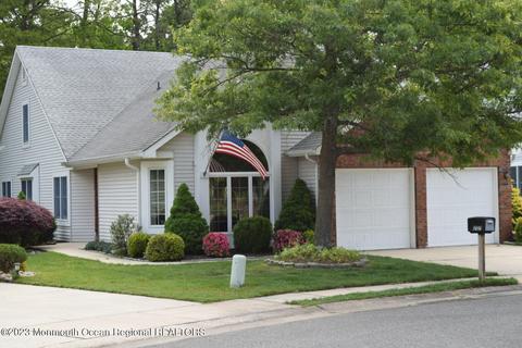 1707 Lacebark Ct, Toms River, NJ 08755