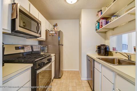 703 Daffodil Dr, Jackson, NJ 08527 photo 8