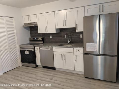 18 Adriana Ct, Brick, NJ 08724