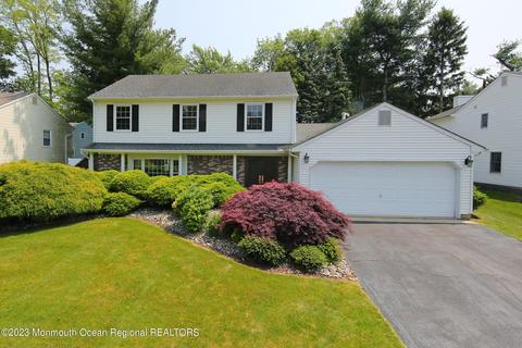 46 Hawthorne Ave, Holmdel, NJ 07733