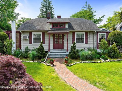 90 Comanche Dr, Oceanport, NJ 07757