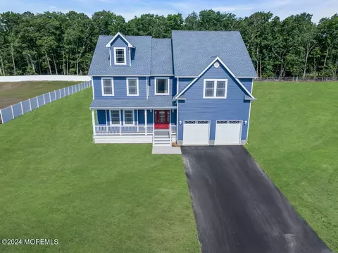 15 Sander Way, Bayville, NJ 08721