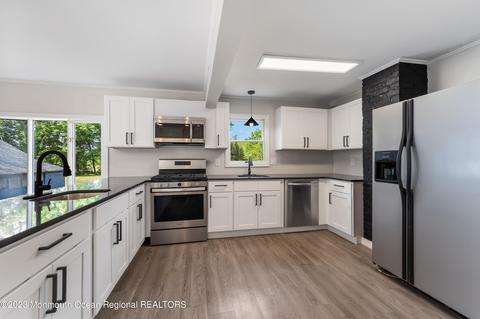 1658 Old Freehold Rd, Toms River, NJ 08755