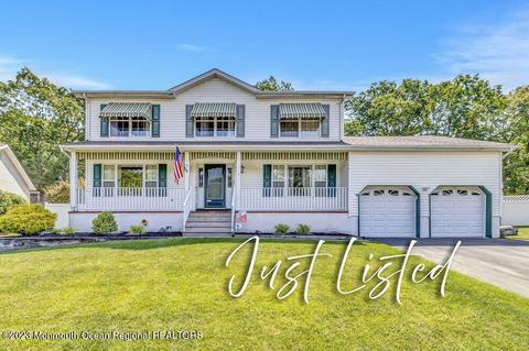 5 Netty St, Howell, NJ 07731