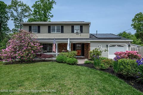 1030 Zircon Dr, Toms River, NJ 08753