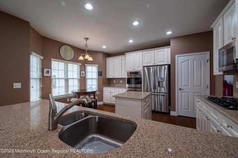 20 Avalon Way, Waretown, NJ 08758 photo 9