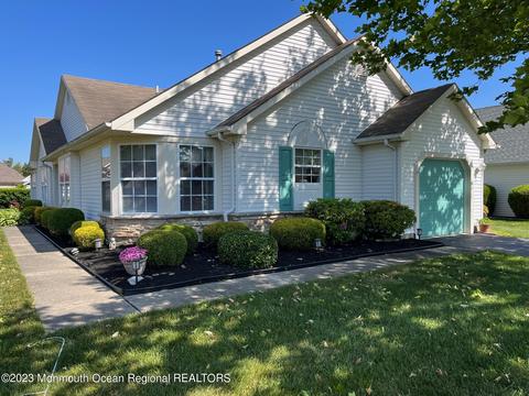2450 Crisfield St, Toms River, NJ 08755