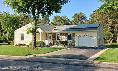 68 Sunset Rd #61, Whiting, NJ 08759